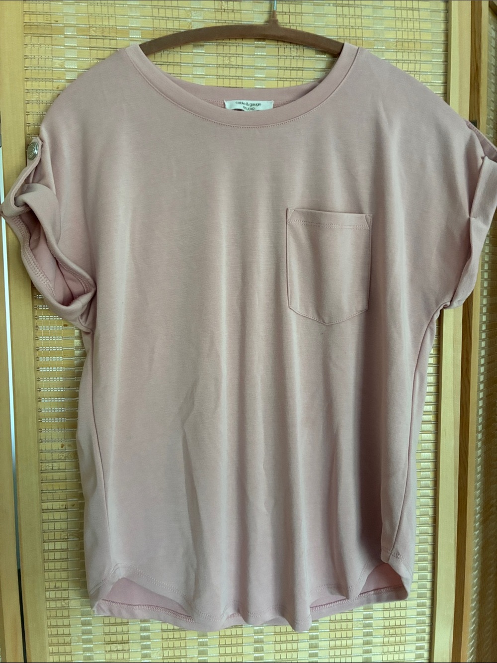 Cable & Gauge Women's Short Sleeve Pocket Tee - Mauve Pink